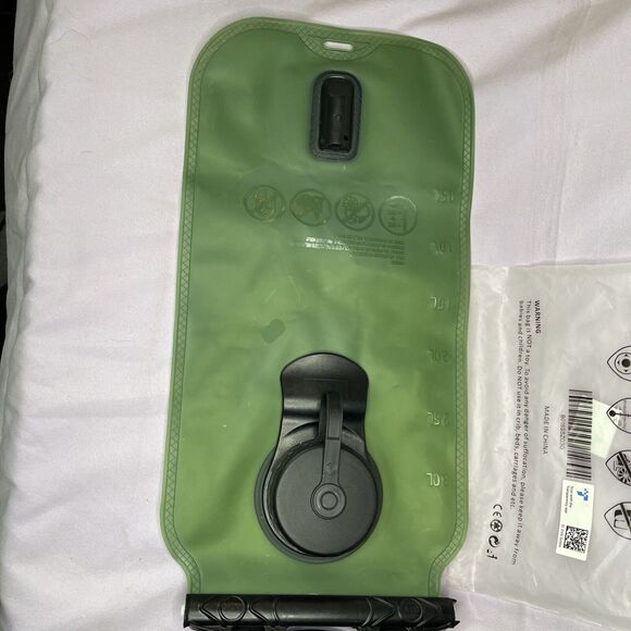 WACOOL 3L 3Liter 100oz BPA Free EVA Hydration Pack Bladder, GREEN - Picture 3 of 4